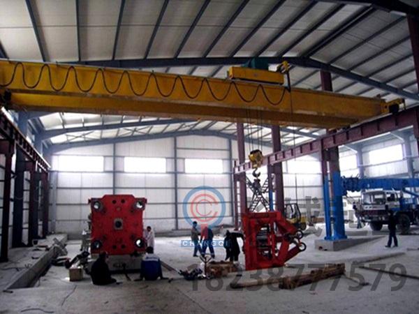 关于竖井龙门吊起重小车的实际应用