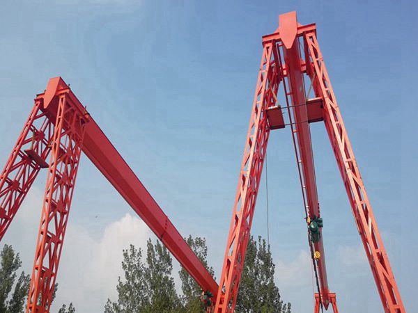 青海西宁龙门吊厂家 120t抓斗起重机操作注意事项