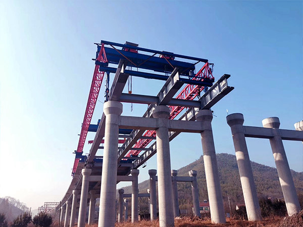 云南昭通架桥机公司霸气