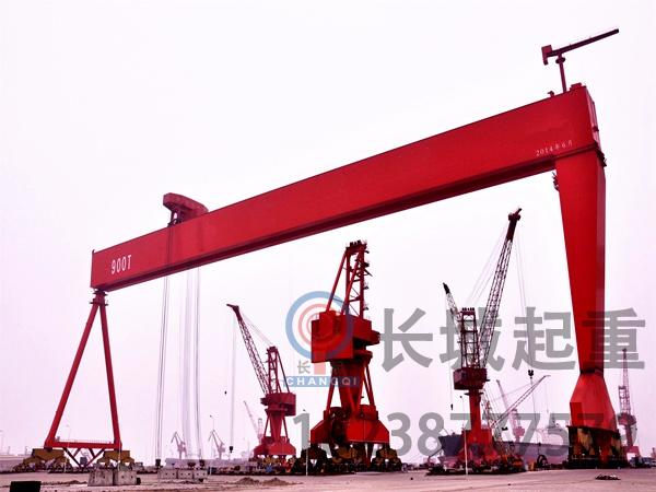 造船龙门吊在空载状态下突发溜车的即时处置