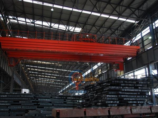 关于双梁桥式起重机的运行机构如何维护